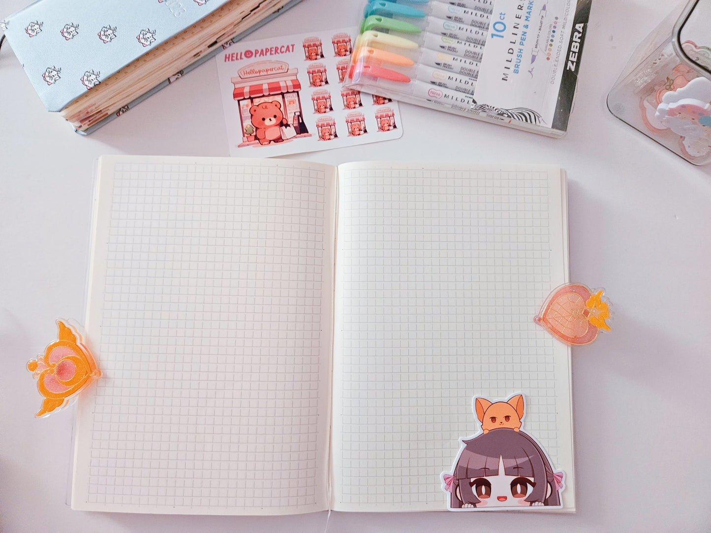 Tohru and Kyo Peeker Vinyl Sticker