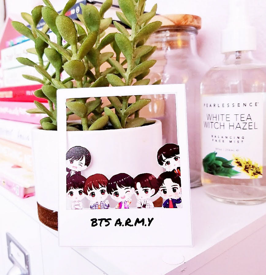 BTS polaroid die cut