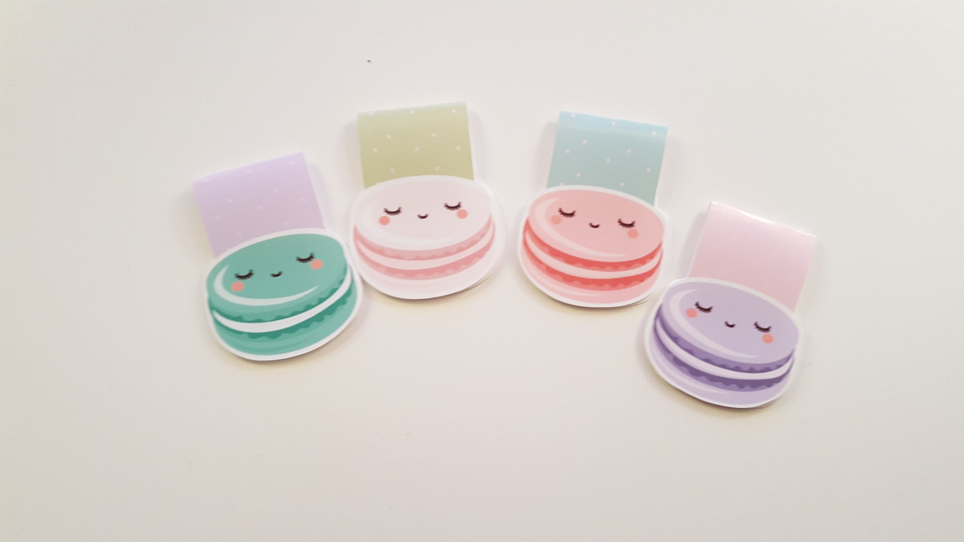 sassy macarons magnetic bookmark set